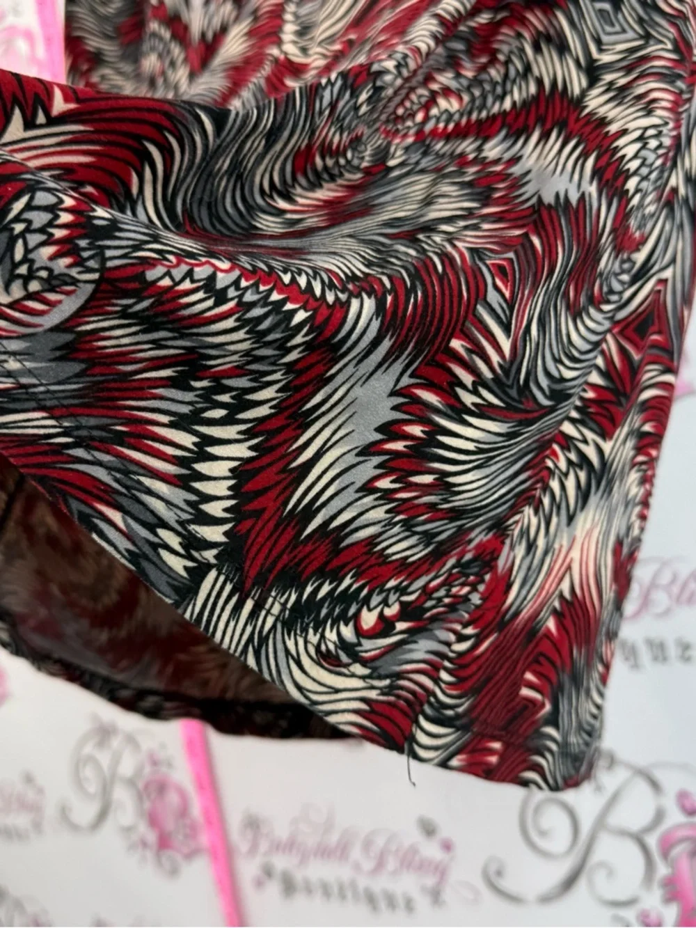 Melanie Lyne Short Sleeve Tee Shirt Top wavy pattern with Red, Black & Cream - Picture 6 of 9